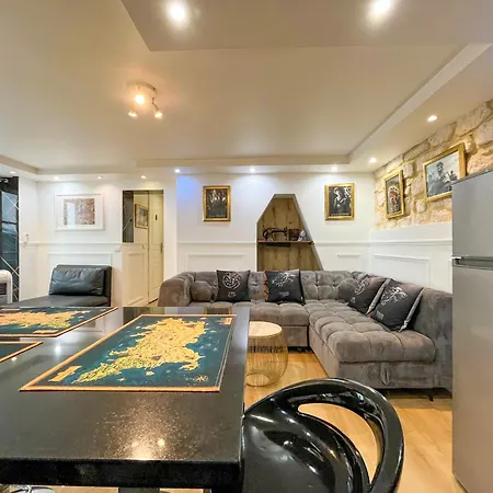 Urbanflat 42 - Amazing Game Of Thrones Flat In